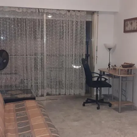 Charme De La * أنتيب